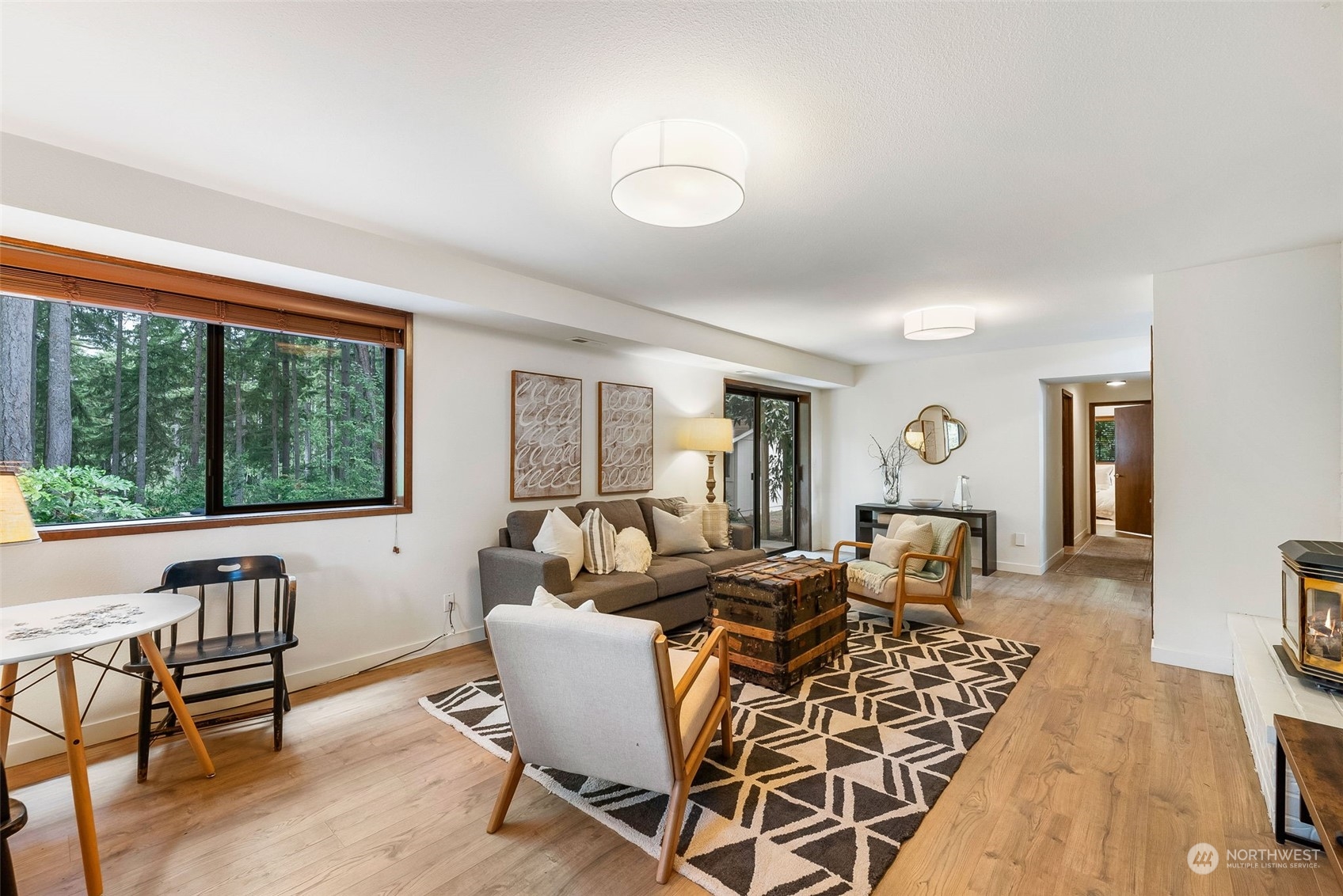 9814 Woodworth Avenue