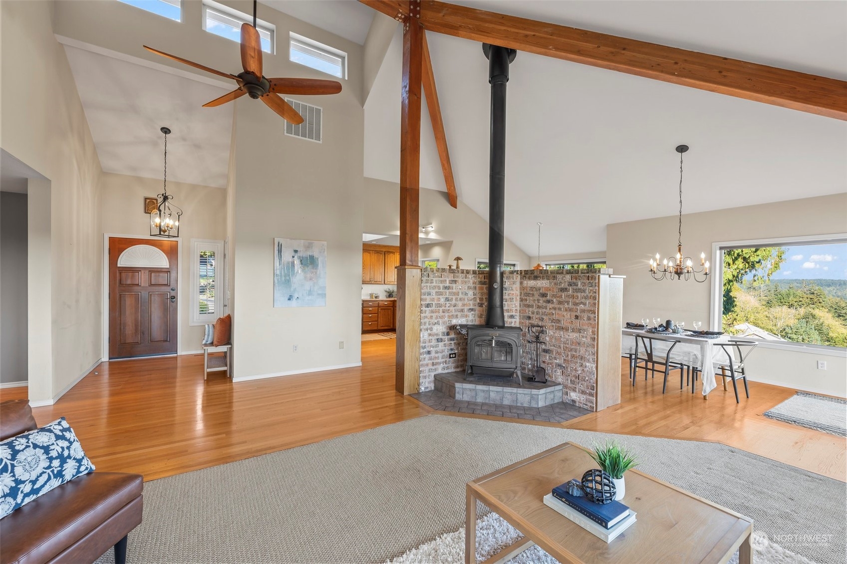 13210 Emerald Drive NW