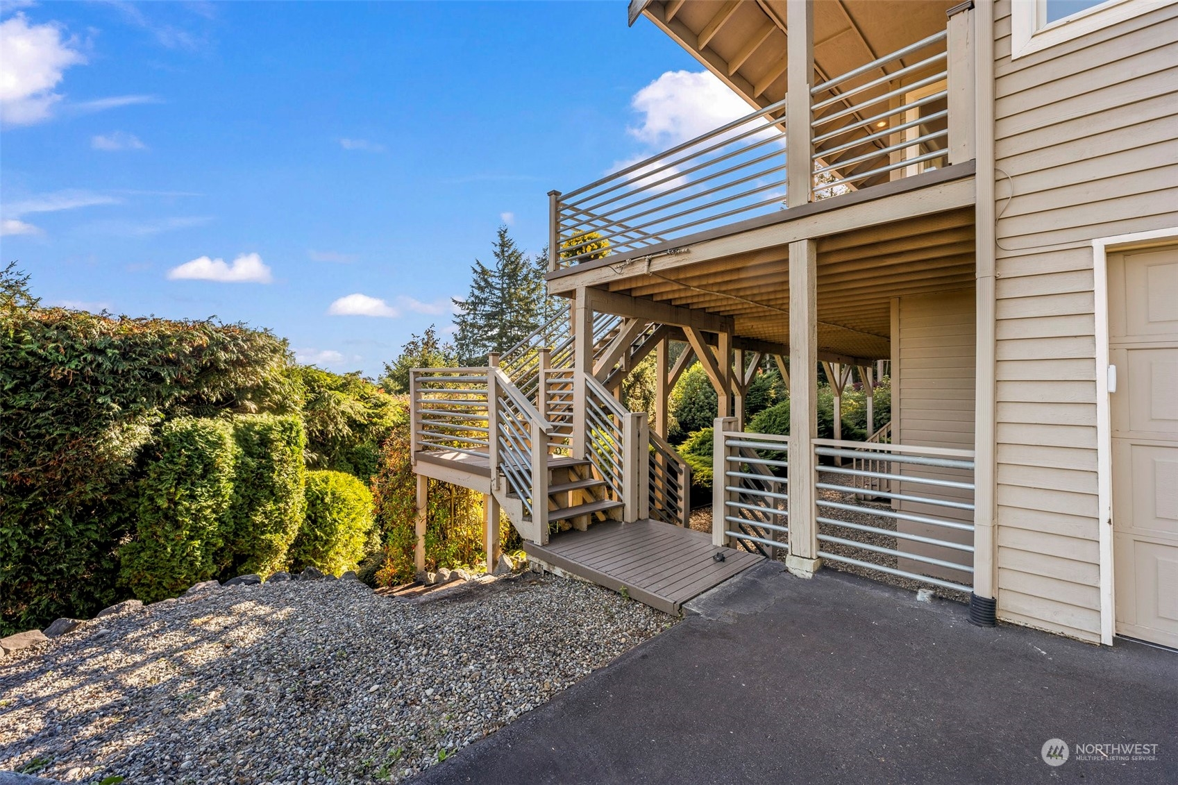 13210 Emerald Drive NW