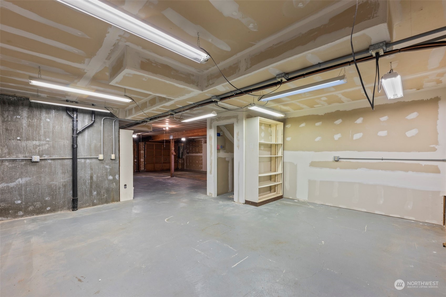 13210 Emerald Drive NW