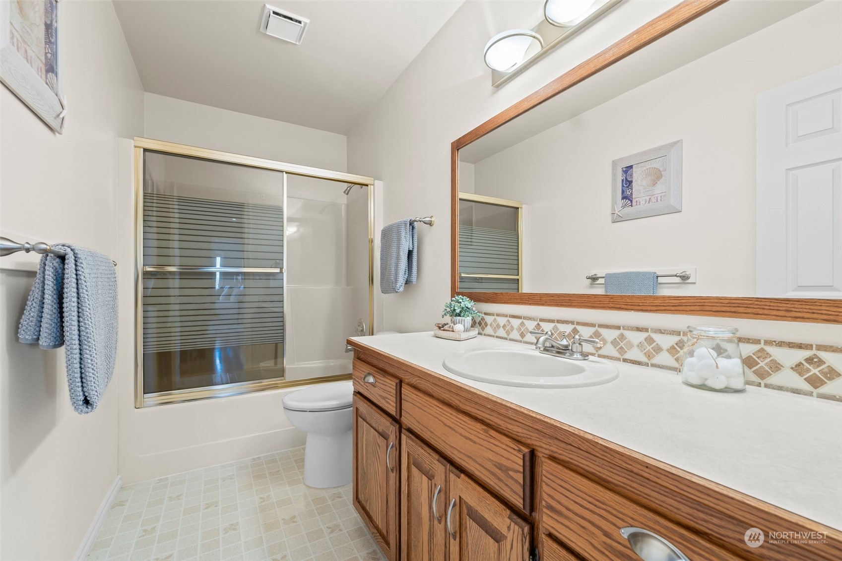 13210 Emerald Drive NW