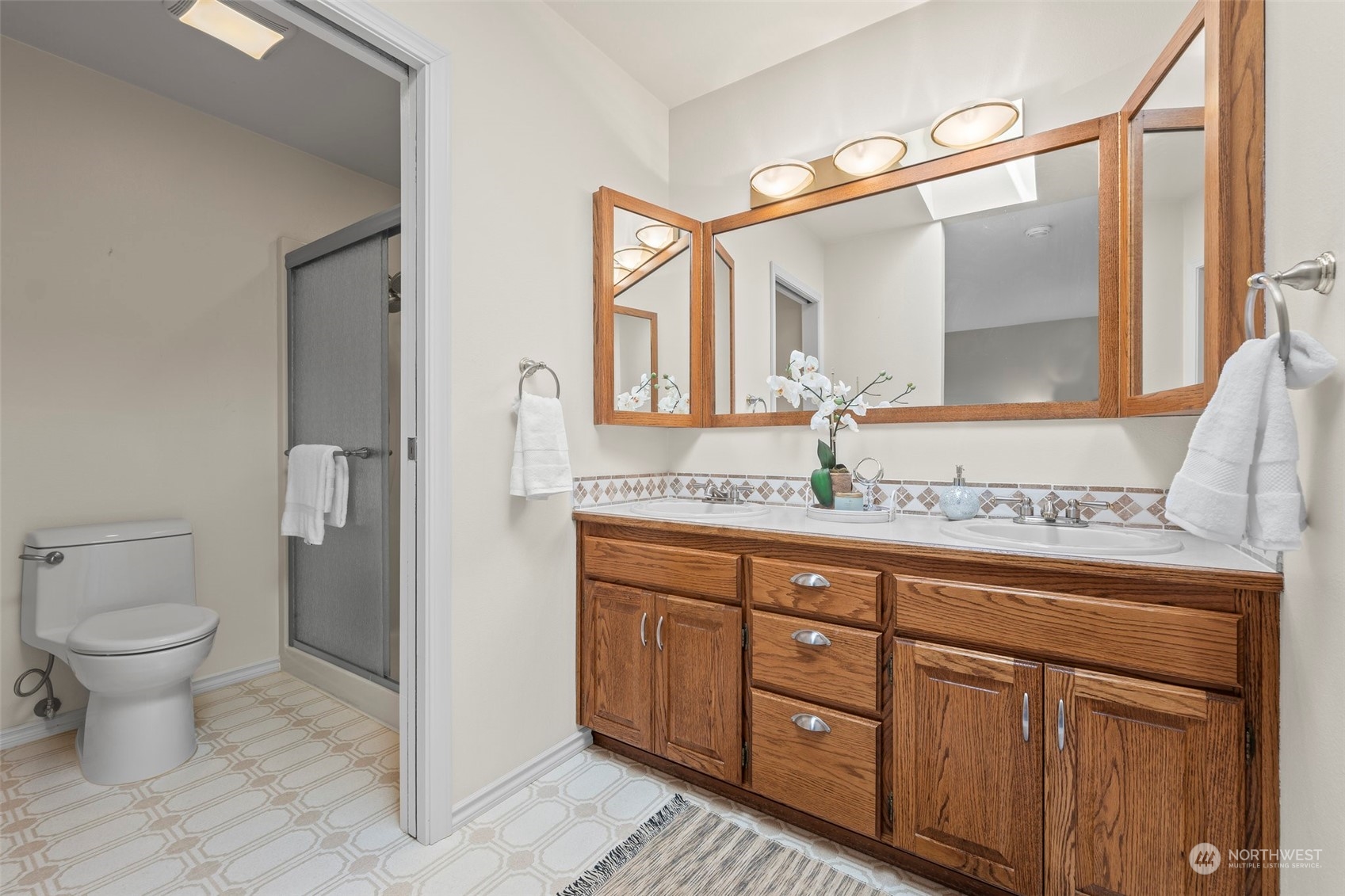 13210 Emerald Drive NW