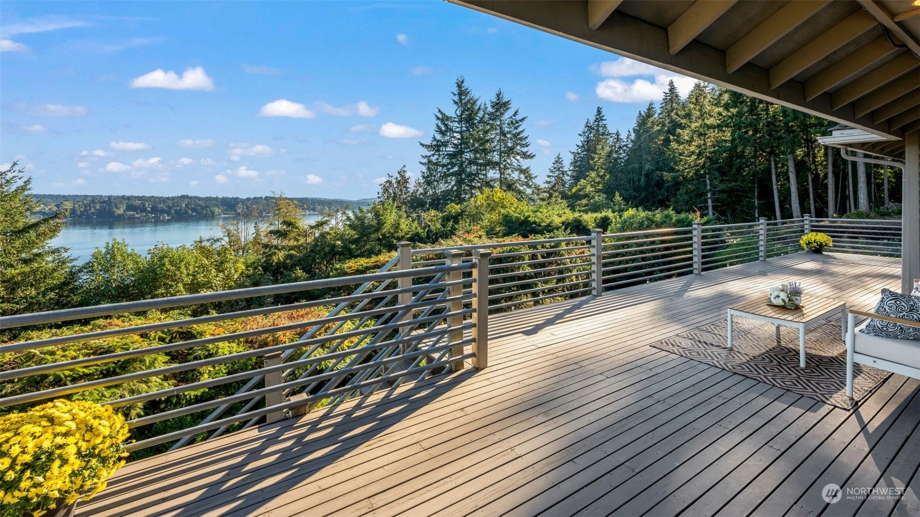 13210 Emerald Drive NW