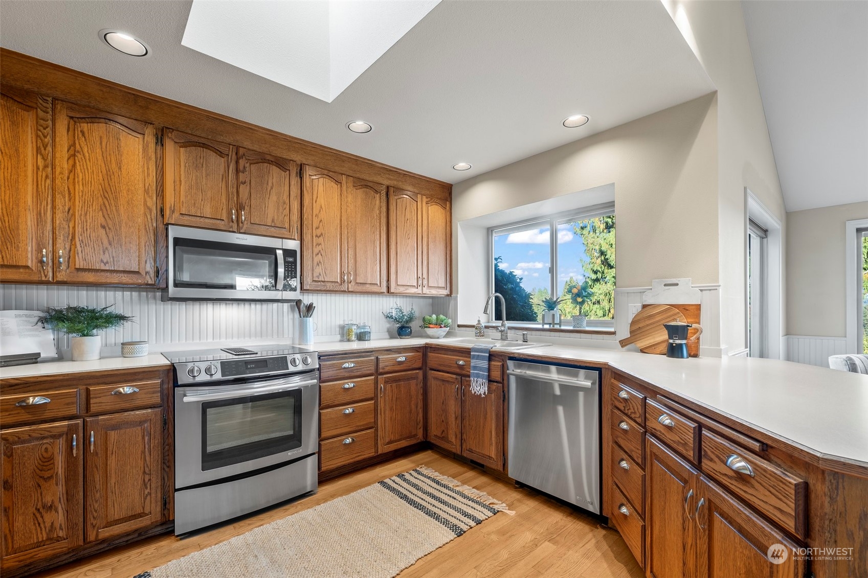 13210 Emerald Drive NW