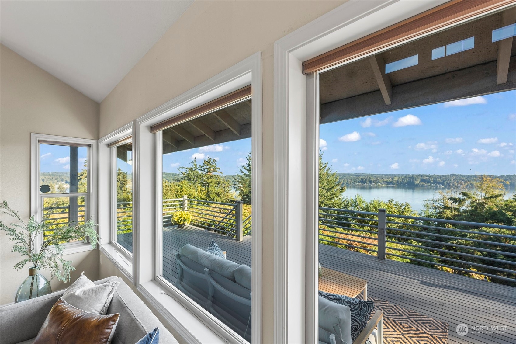 13210 Emerald Drive NW