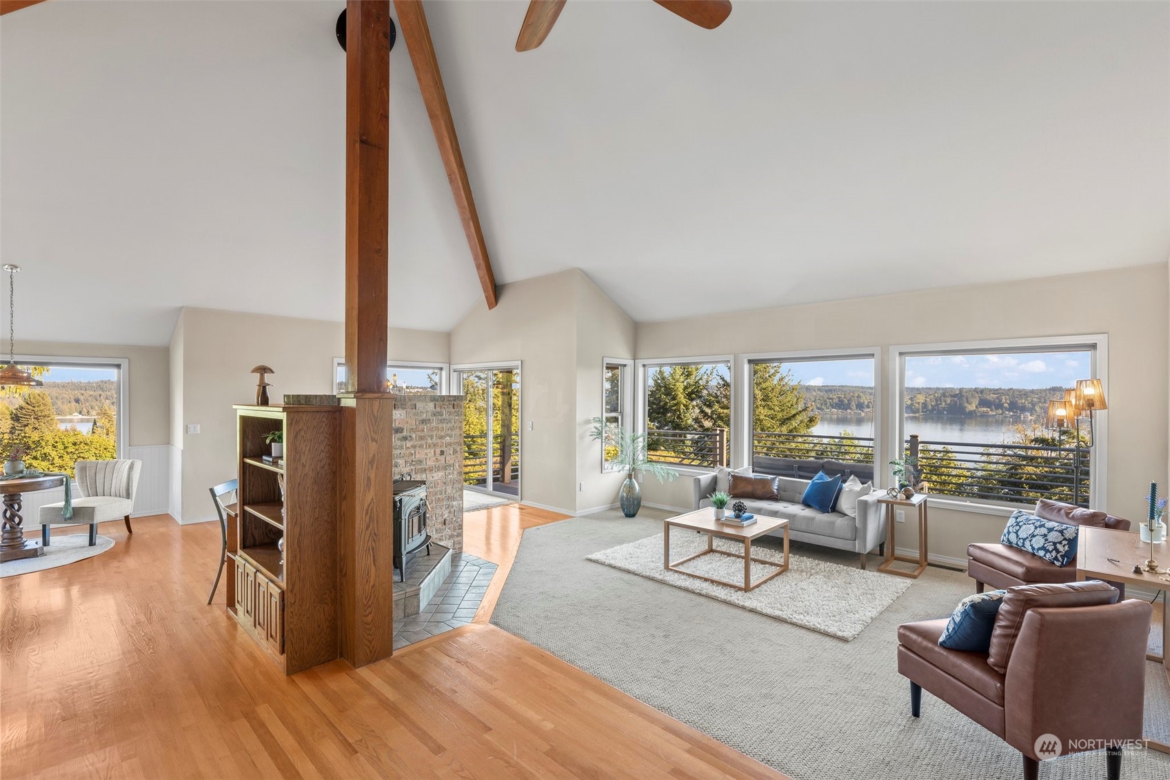 13210 Emerald Drive NW