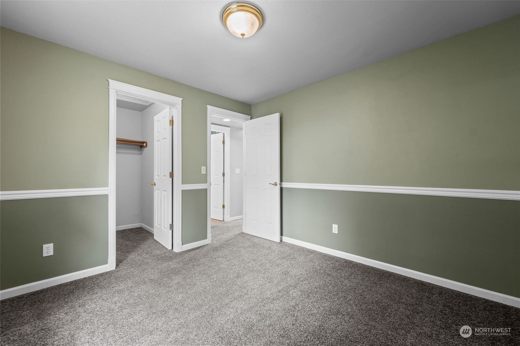 3017 Shawnee Drive NW