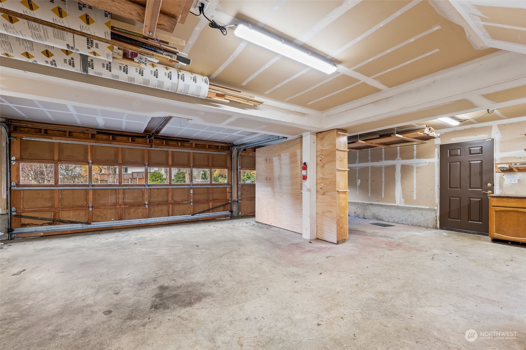 3017 Shawnee Drive NW