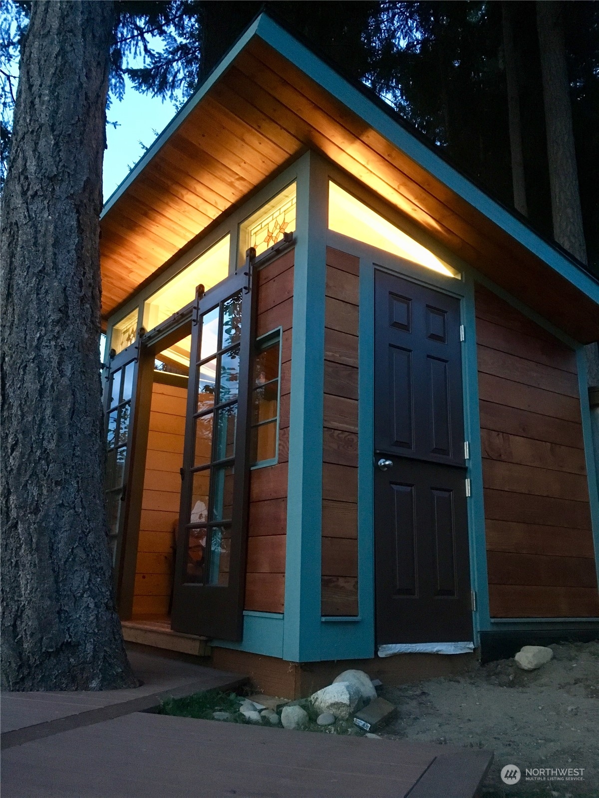 3017 Shawnee Drive NW