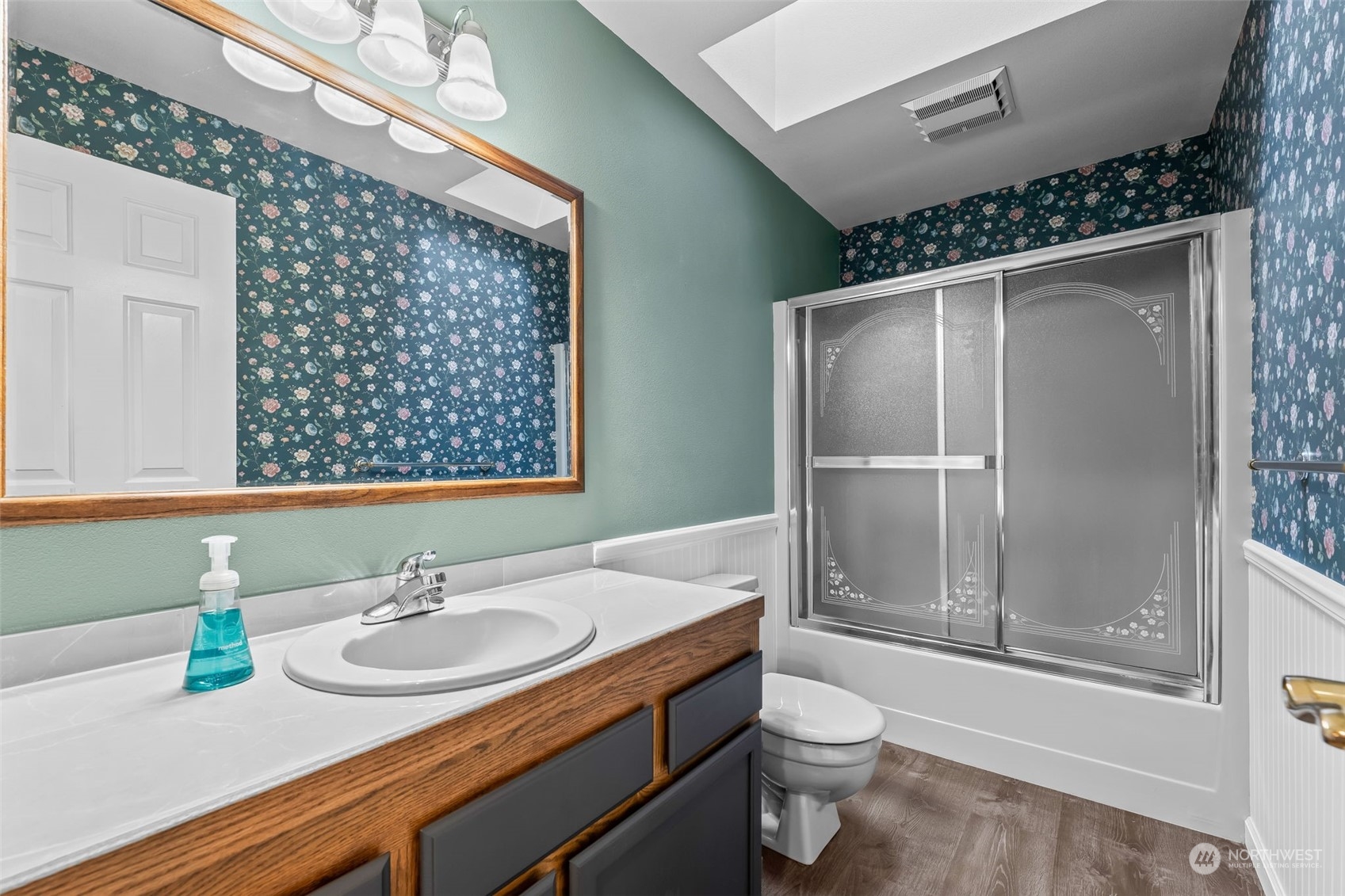 3017 Shawnee Drive NW