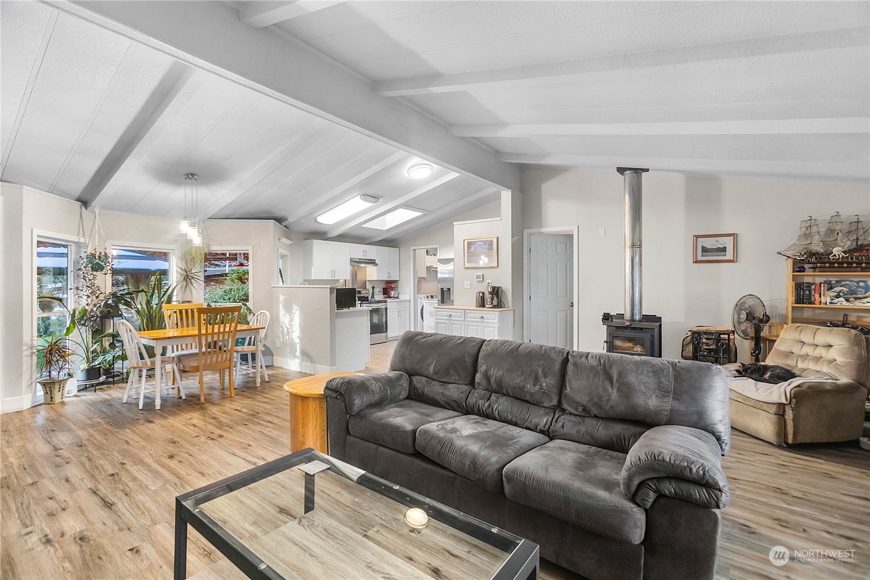 40 NE Captain Kidd Court