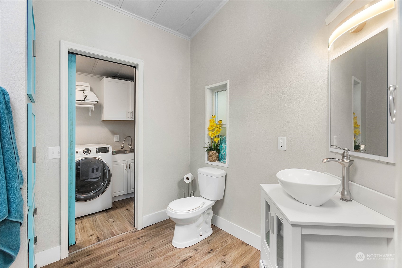 40 NE Captain Kidd Court