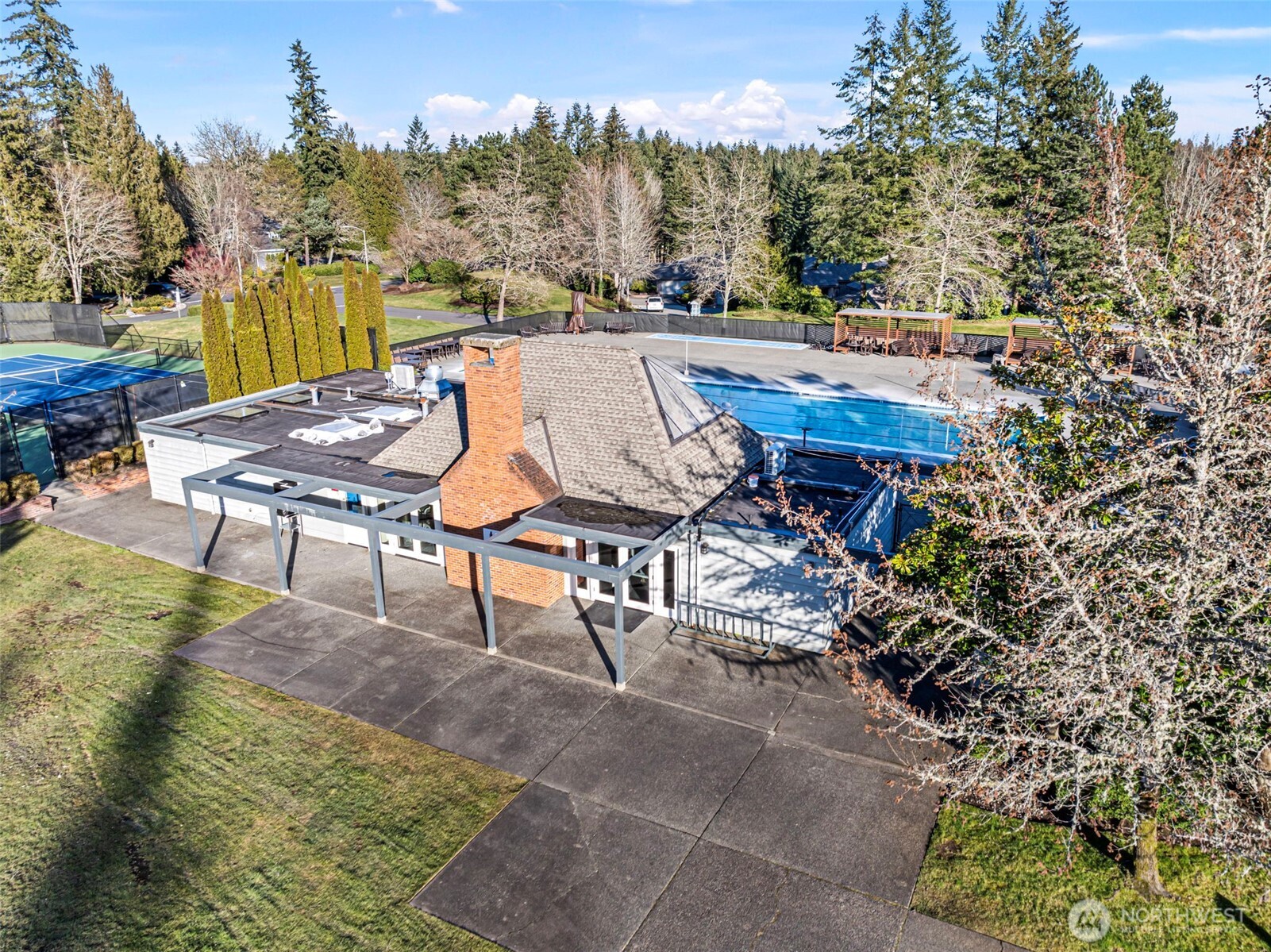 4401 Towhee Drive NW