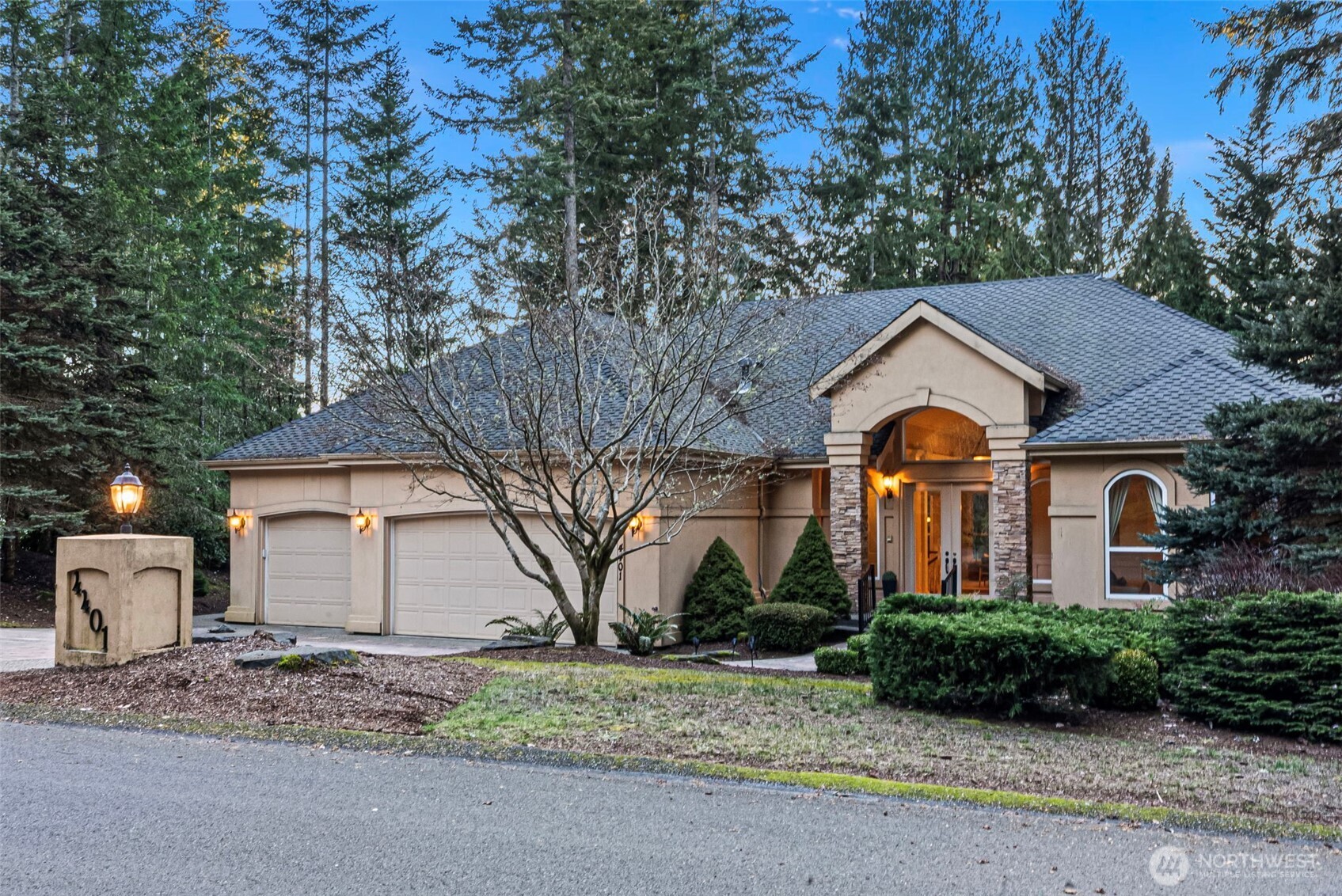 4401 Towhee Drive NW