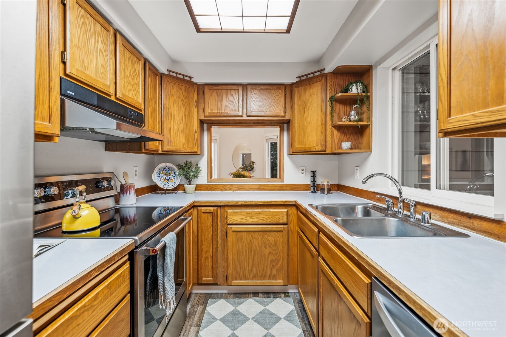 150 SW Spruce Road