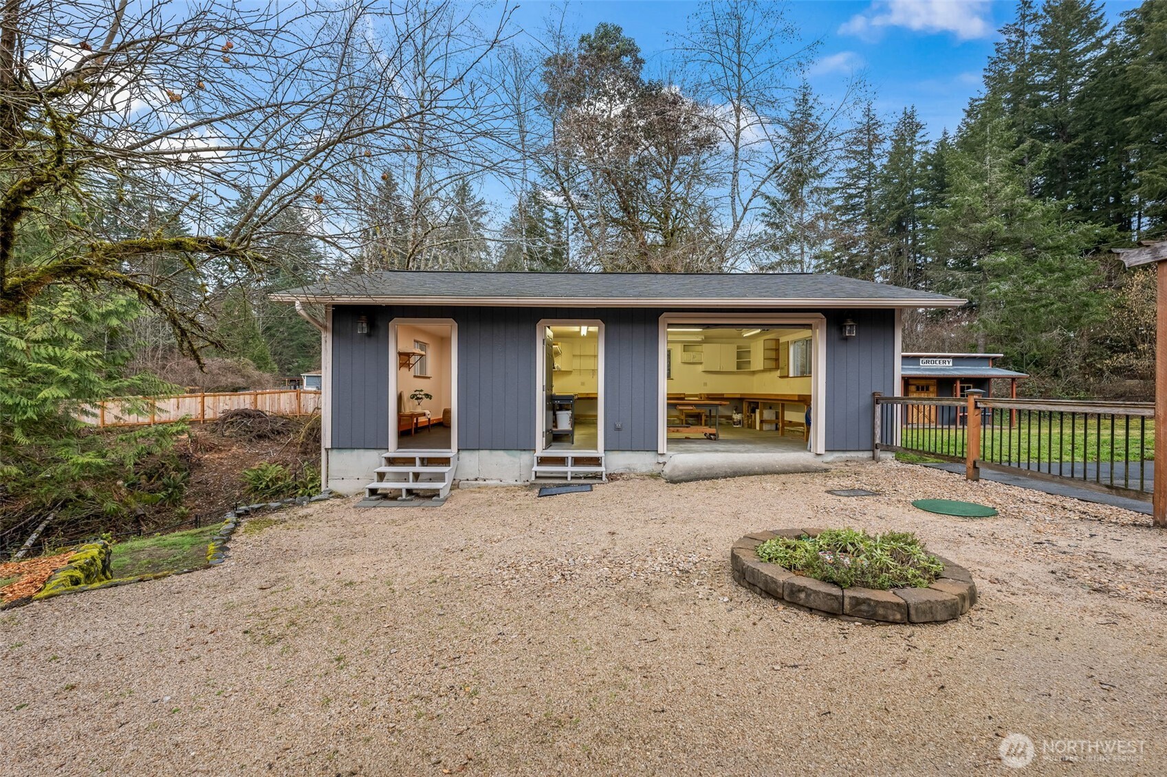 150 SW Spruce Road