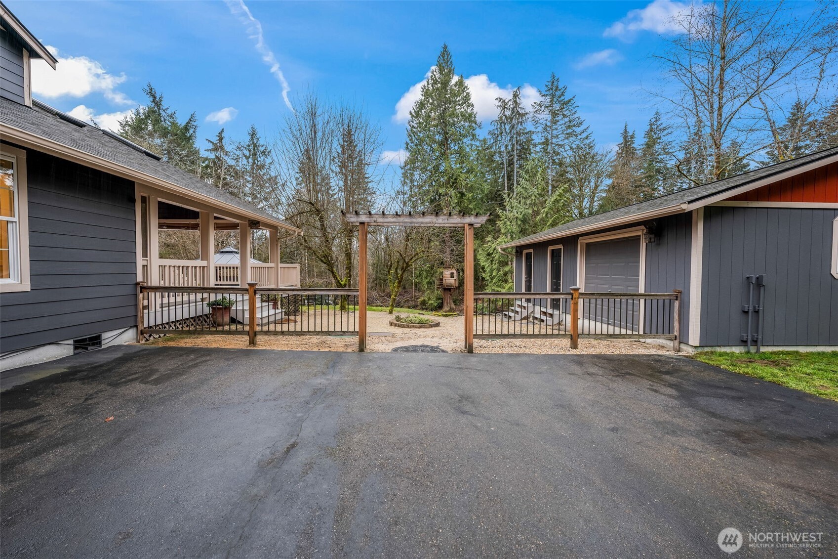 150 SW Spruce Road