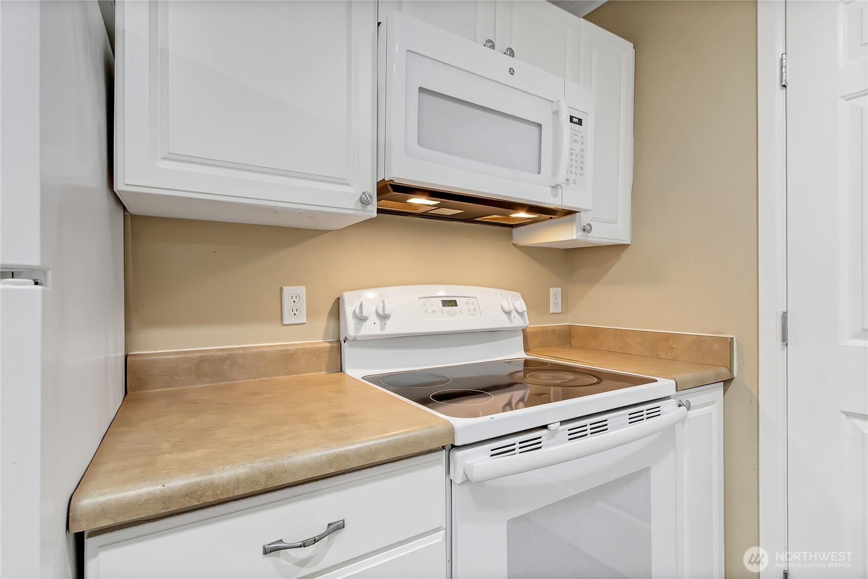 33020 10th Avenue SW Unit: C103