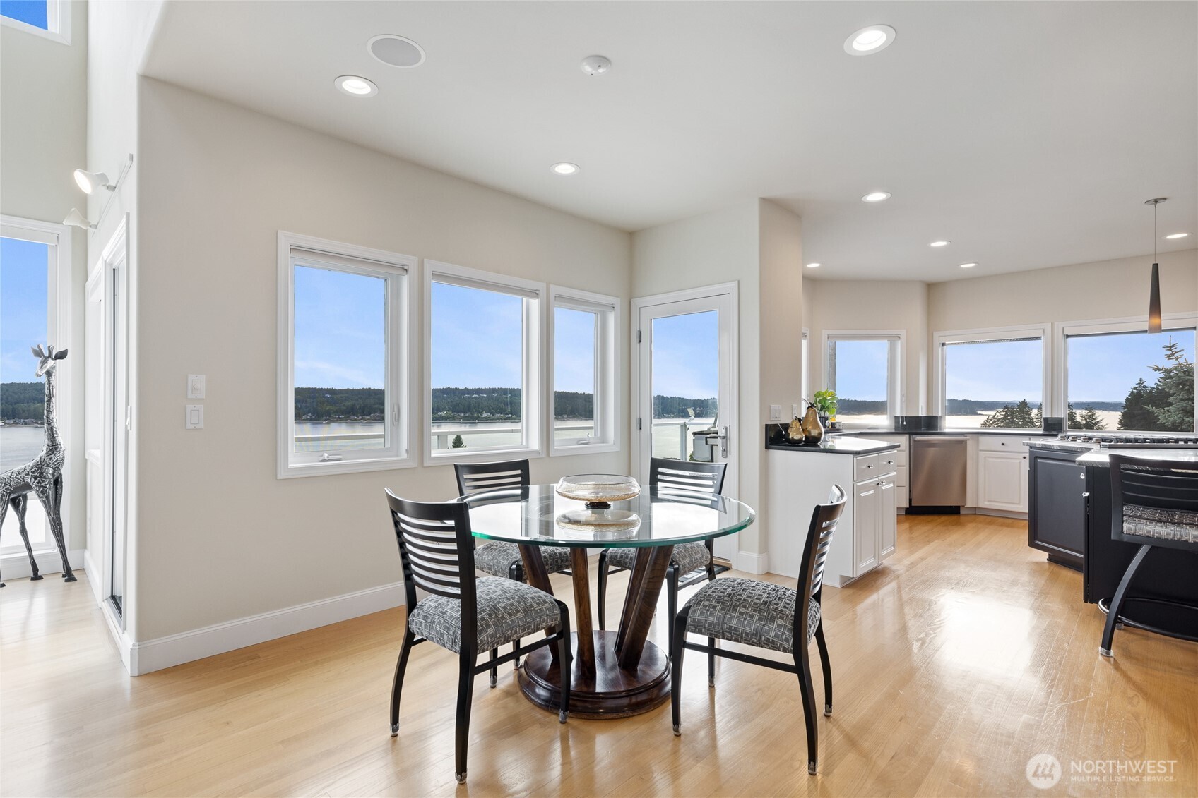 14 33rd Avenue Ct NW