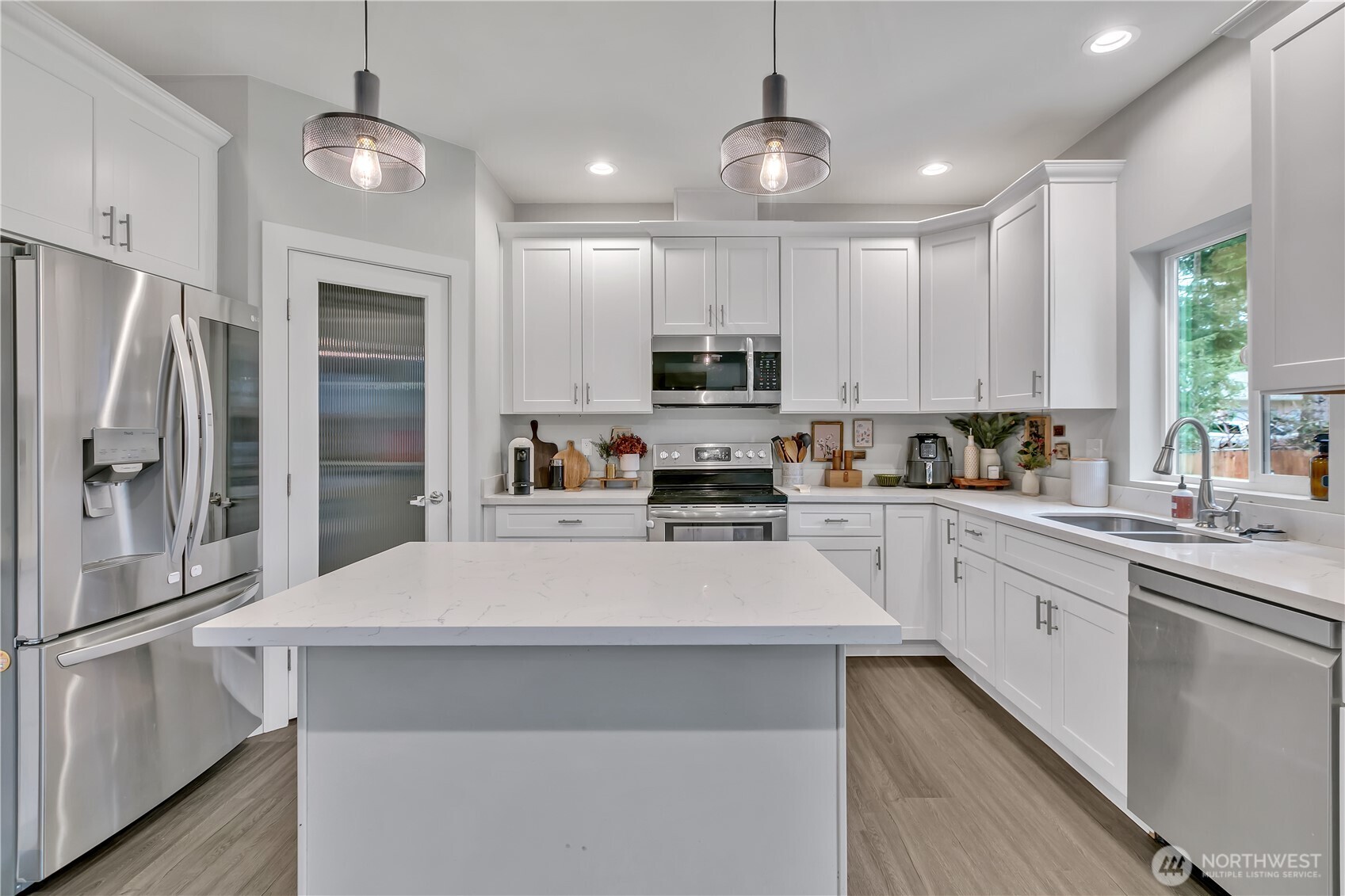 4098 Eastwood Avenue SE