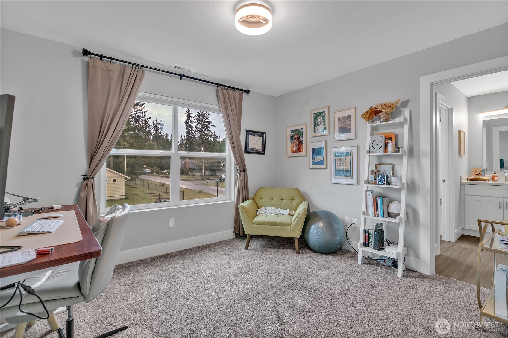 4098 Eastwood Avenue SE