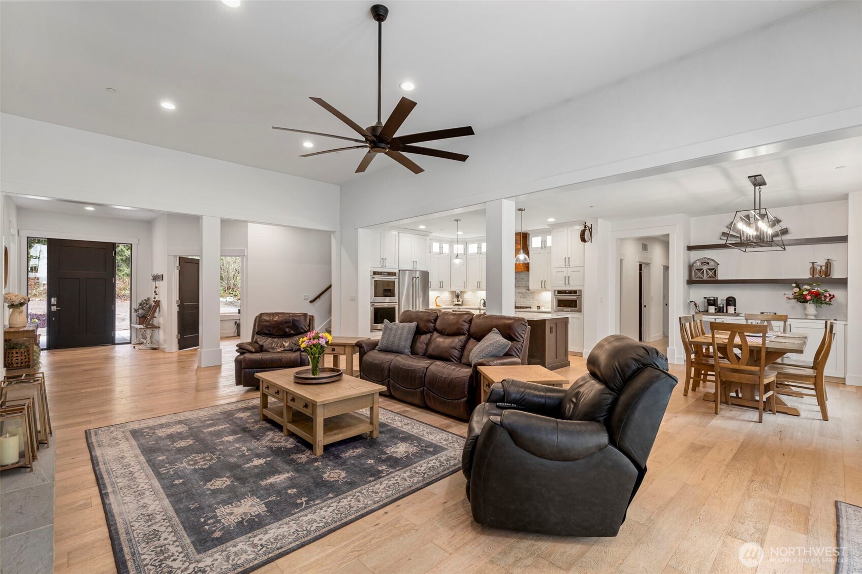7337 SE Maple Bluff Court