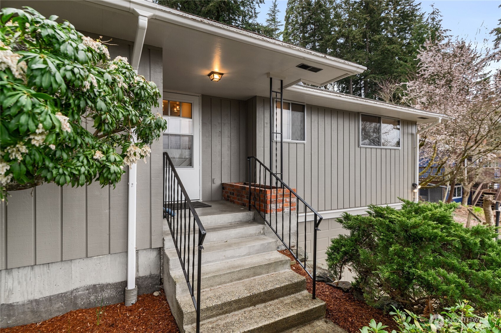 1550 Rainier Drive