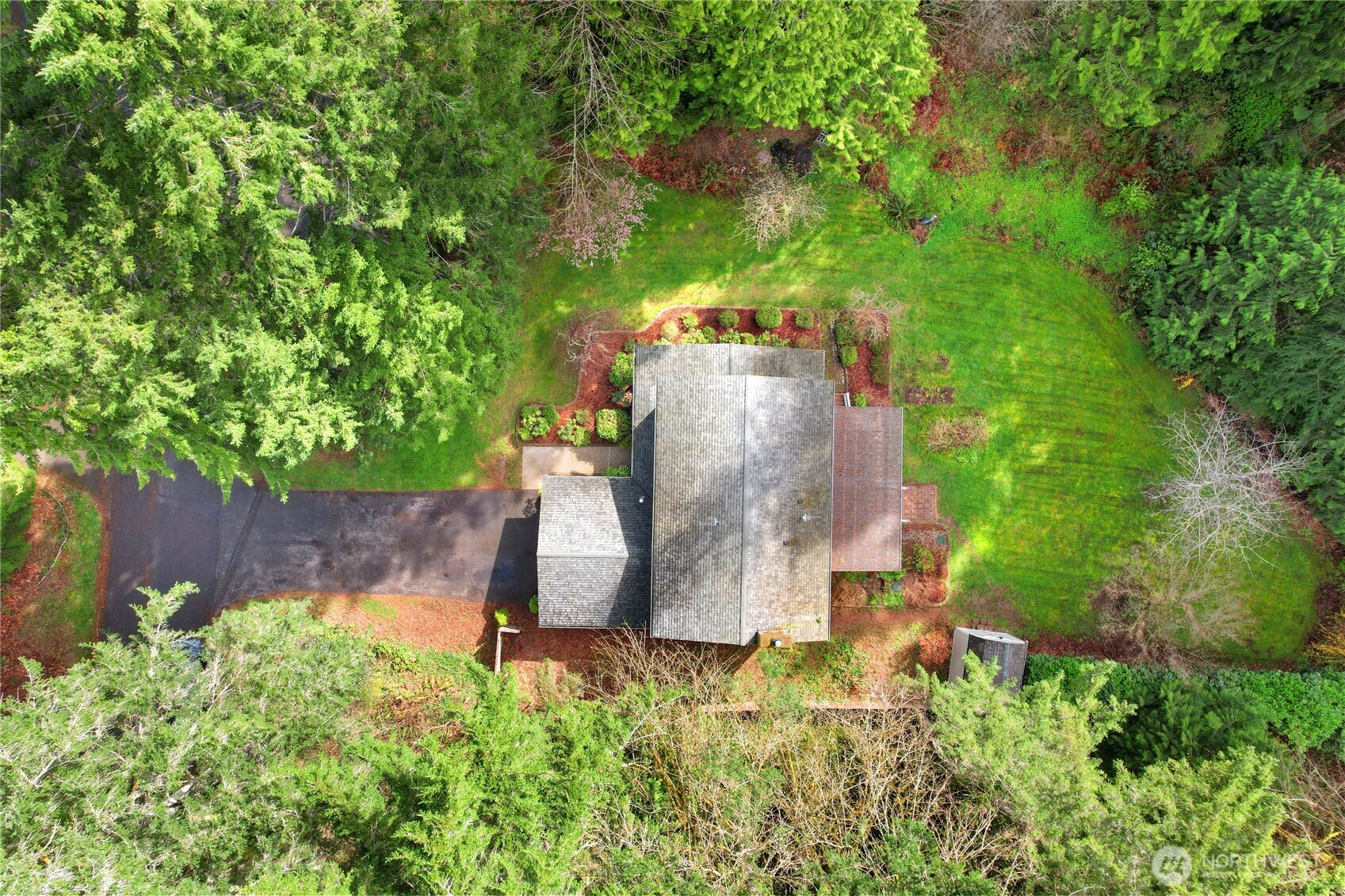 2910 SE Duchess Court