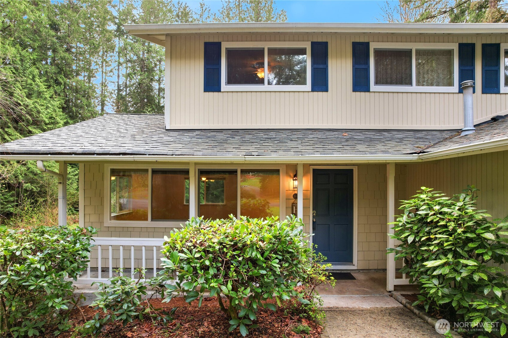 2910 SE Duchess Court