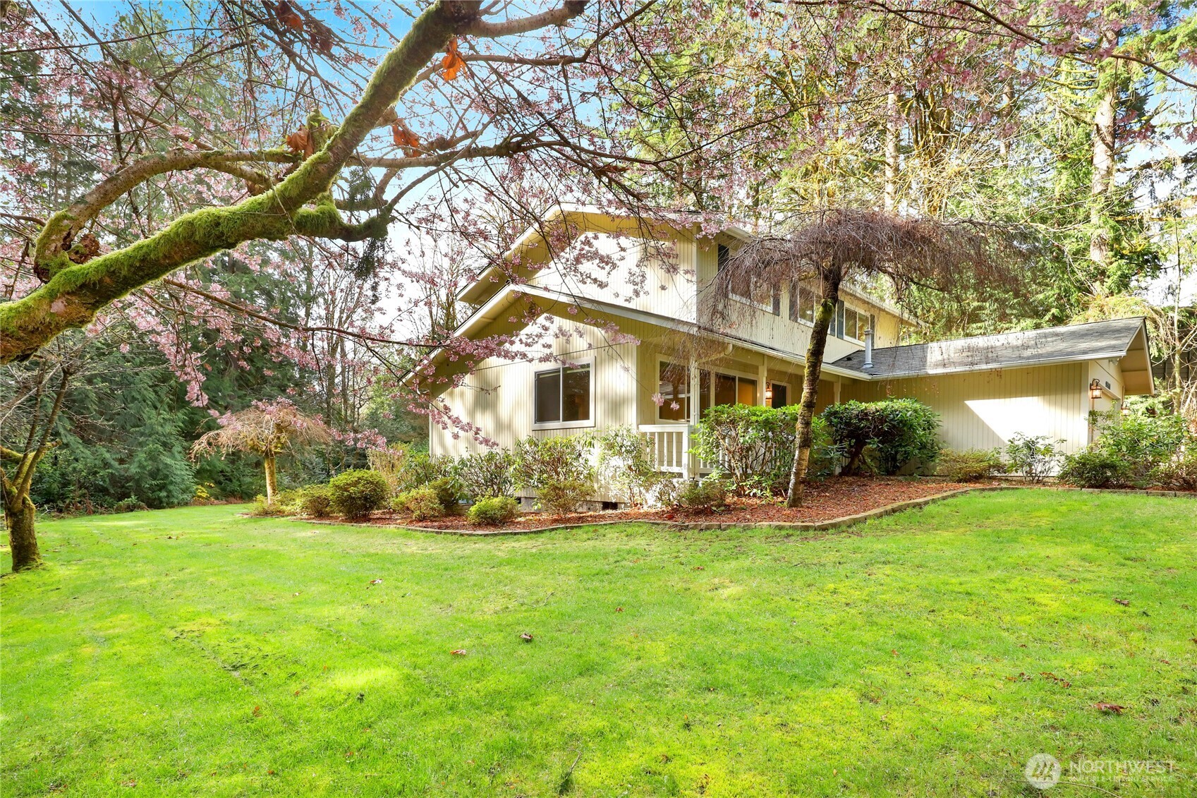 2910 SE Duchess Court