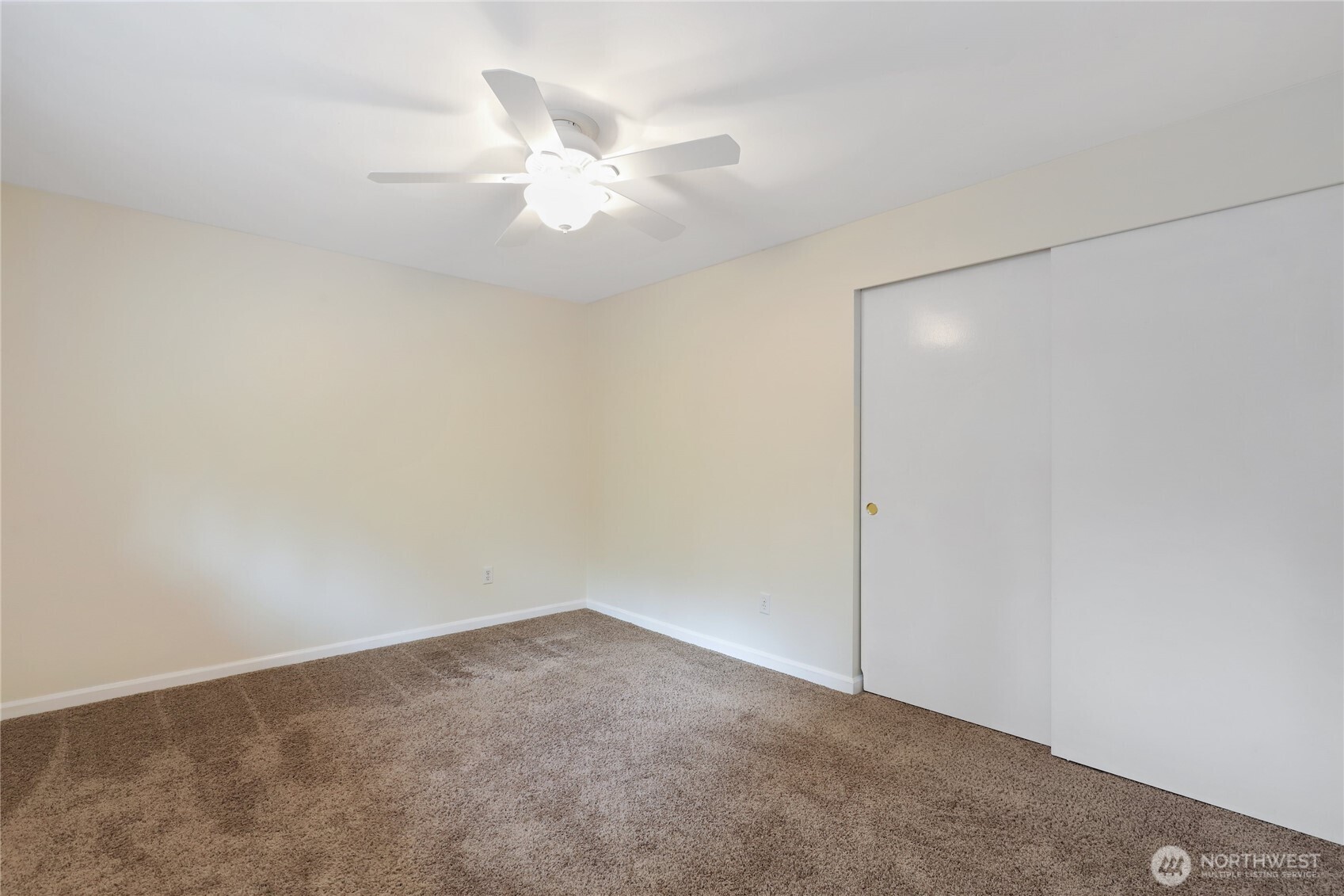 2910 SE Duchess Court