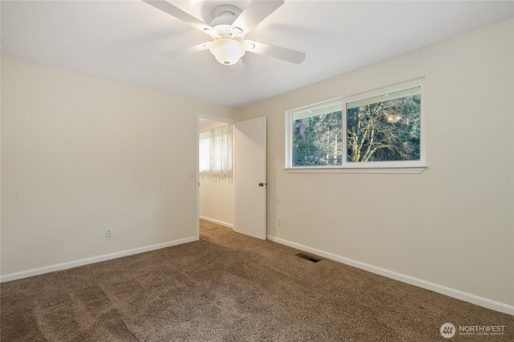 2910 SE Duchess Court