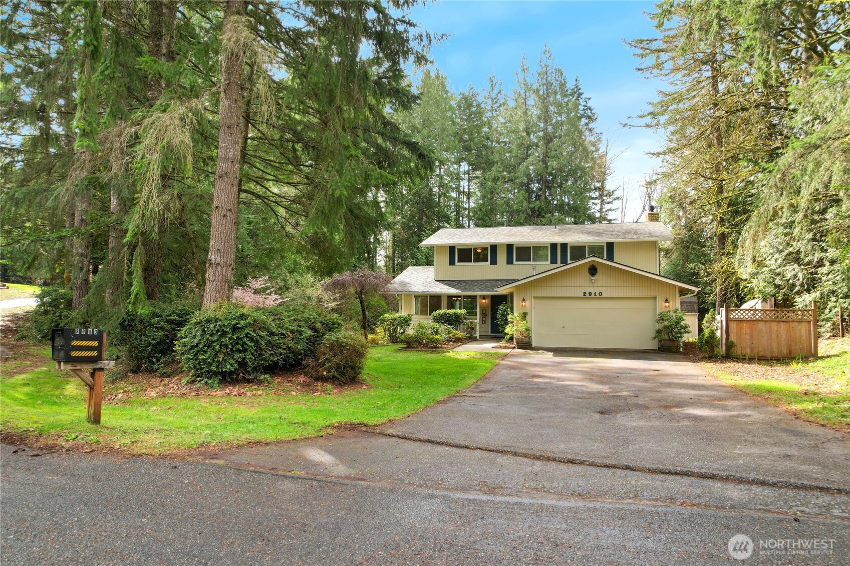 2910 SE Duchess Court