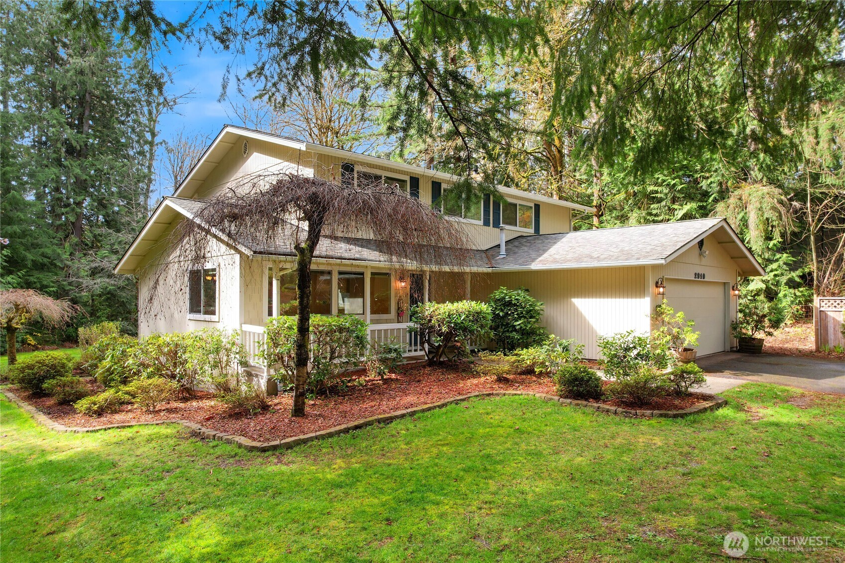 2910 SE Duchess Court