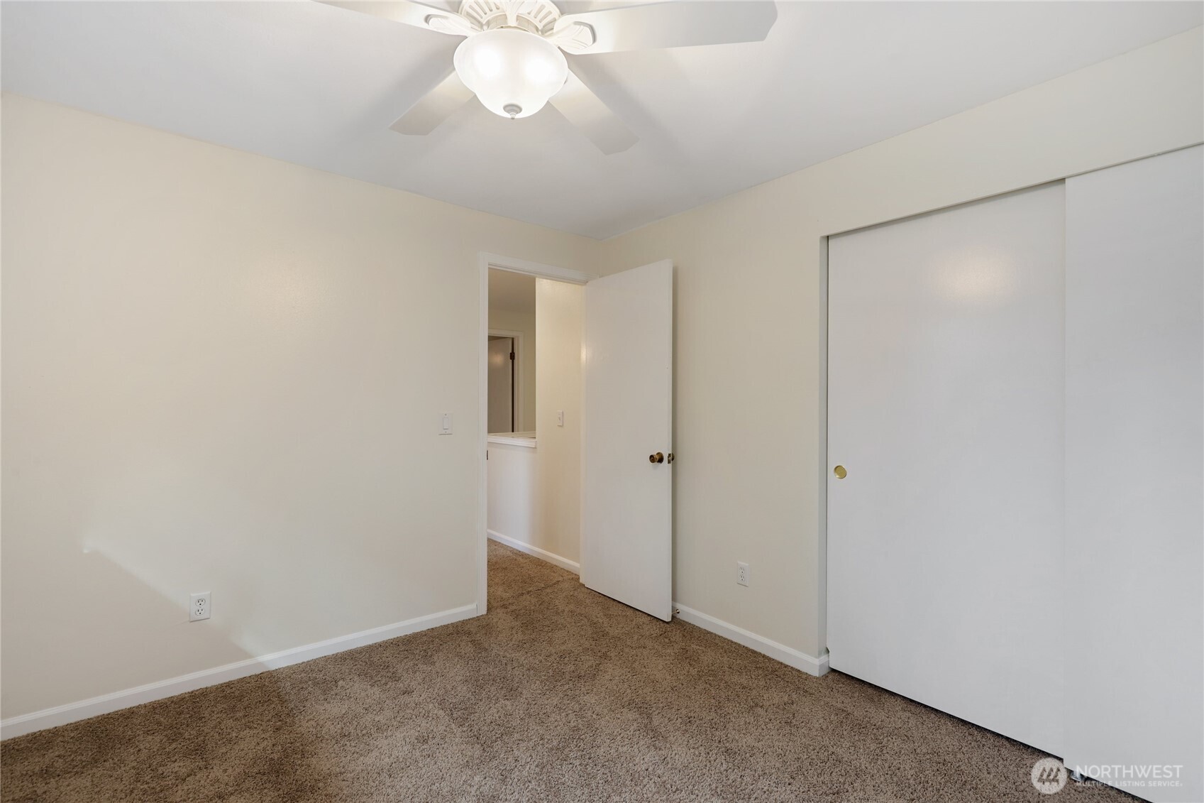 2910 SE Duchess Court