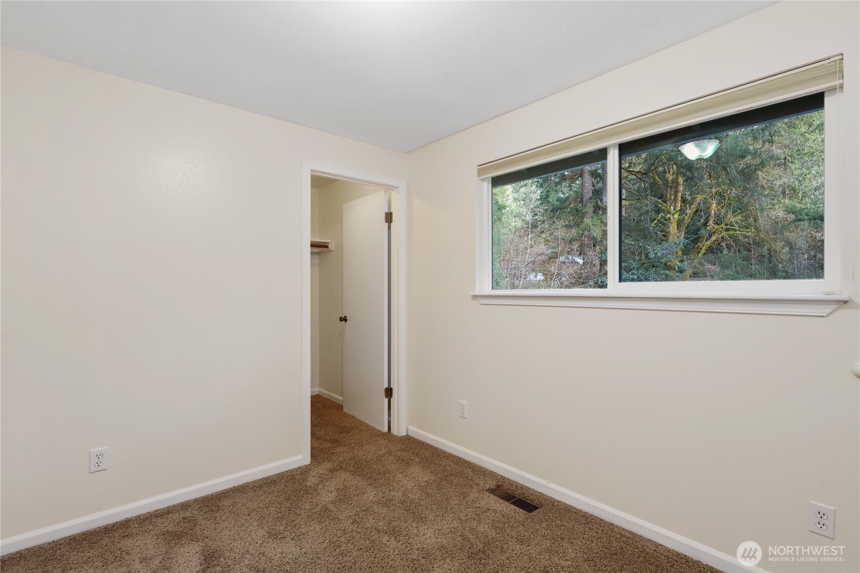 2910 SE Duchess Court