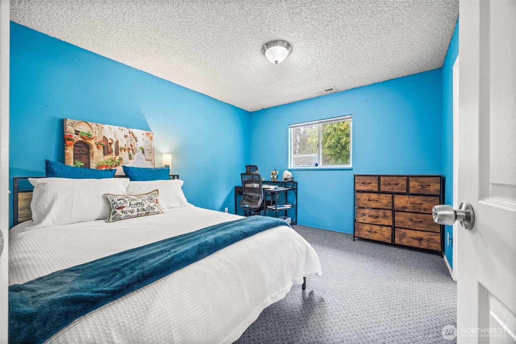 9601 128th Avenue NW