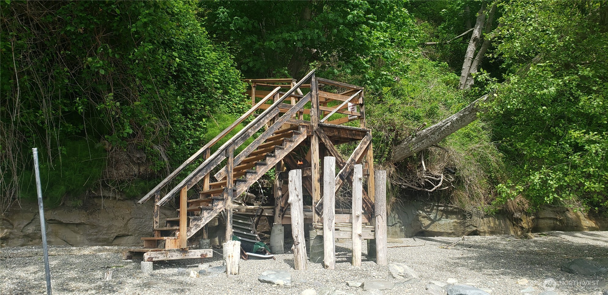 9601 128th Avenue NW