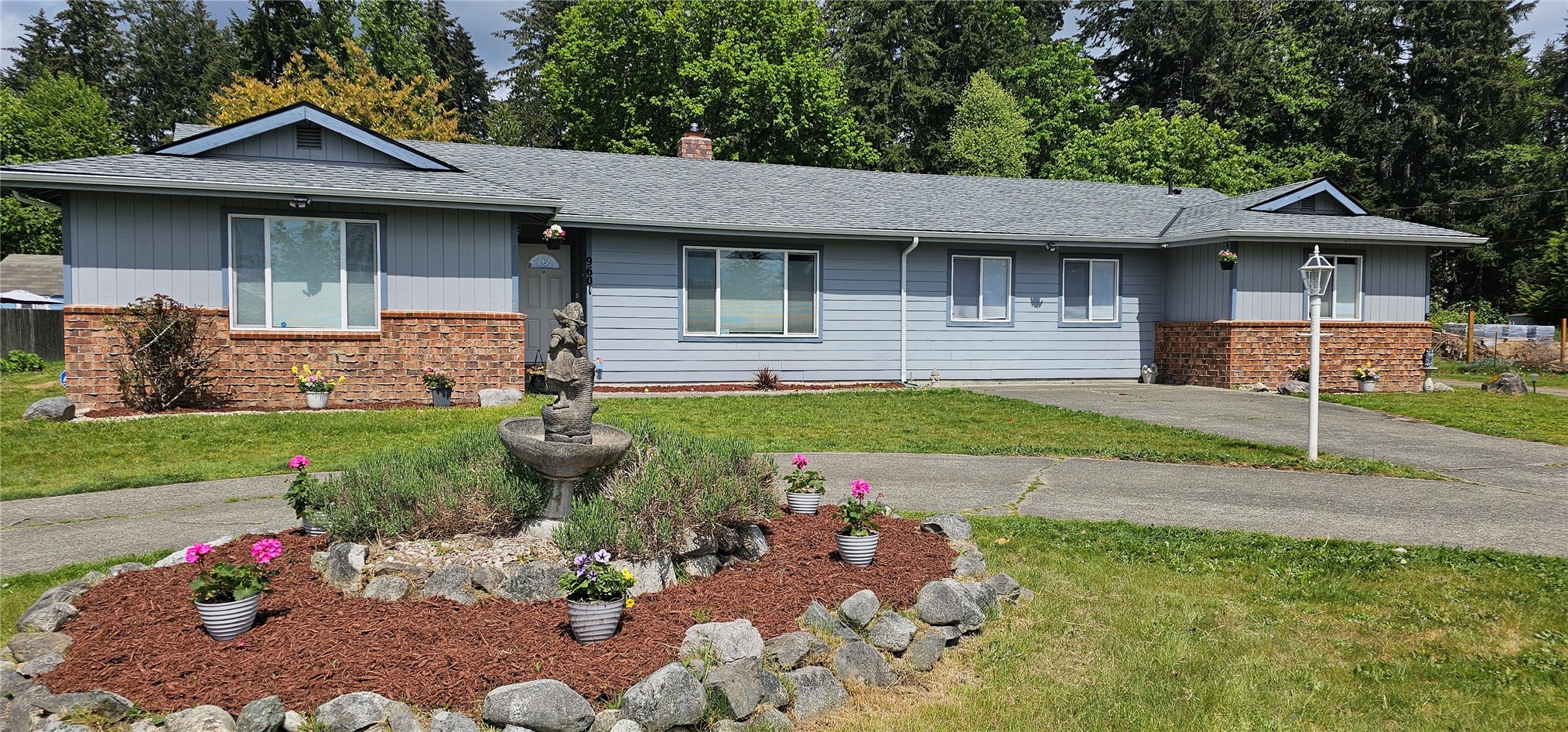 9601 128th Avenue NW