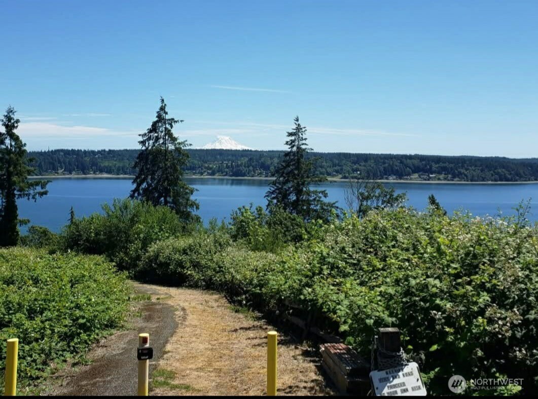 9601 128th Avenue NW