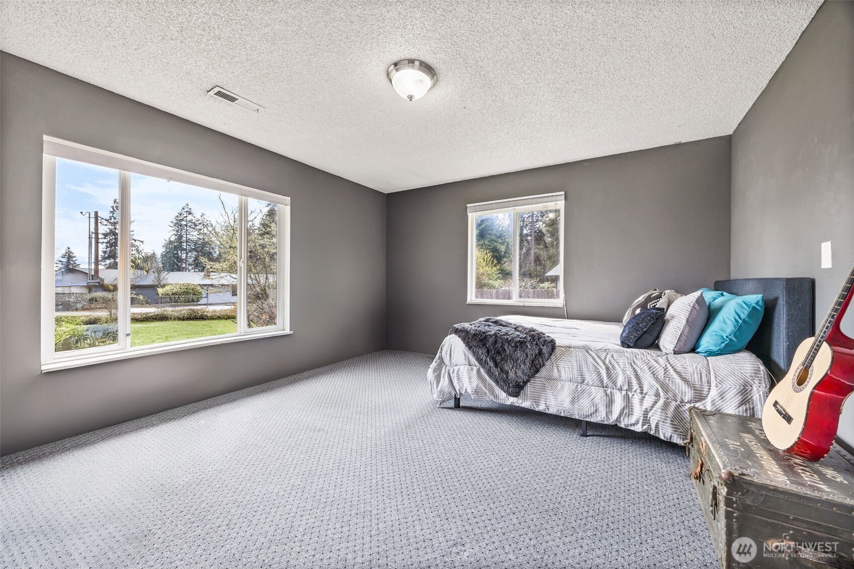 9601 128th Avenue NW