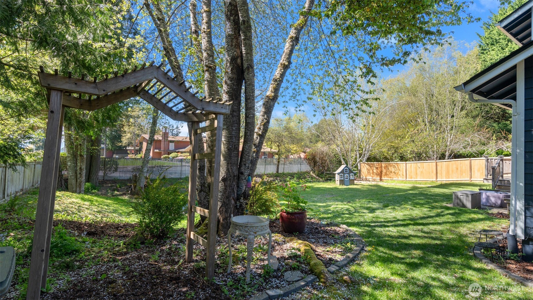 19225 23rd Avenue NE