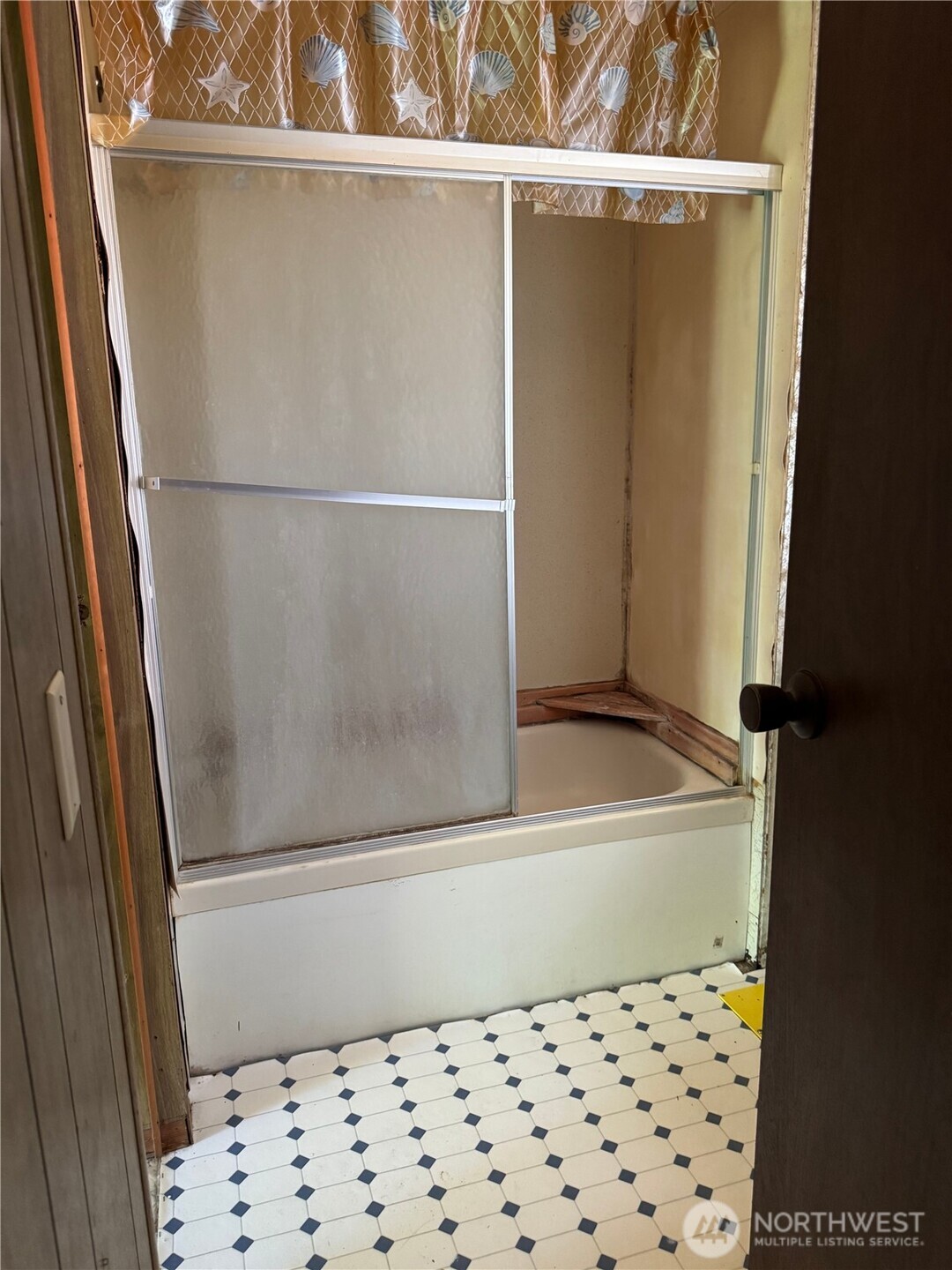 22580 Cedar Trail Lane NE