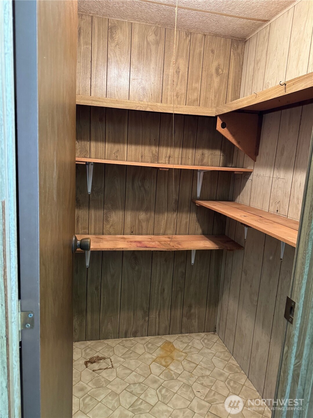 22580 Cedar Trail Lane NE