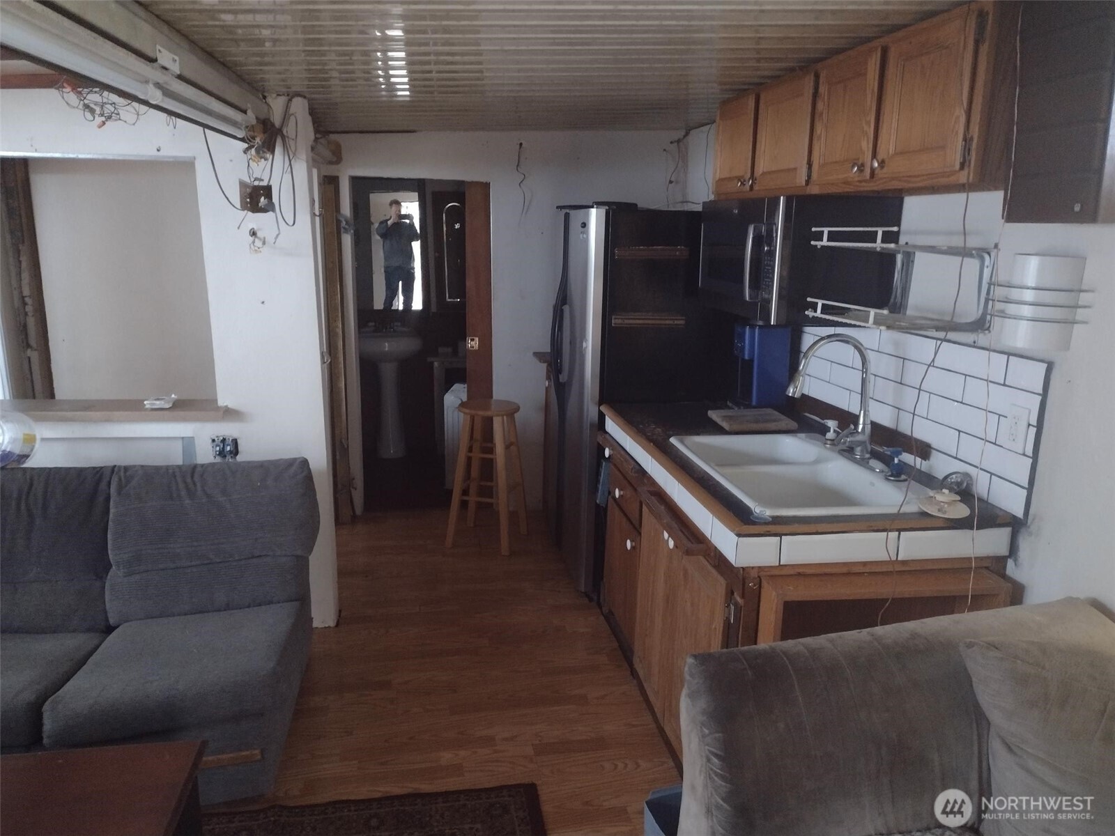 581 E Lakeshore Drive E