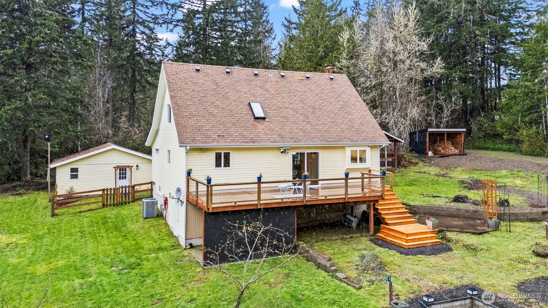 684 E State Route 302