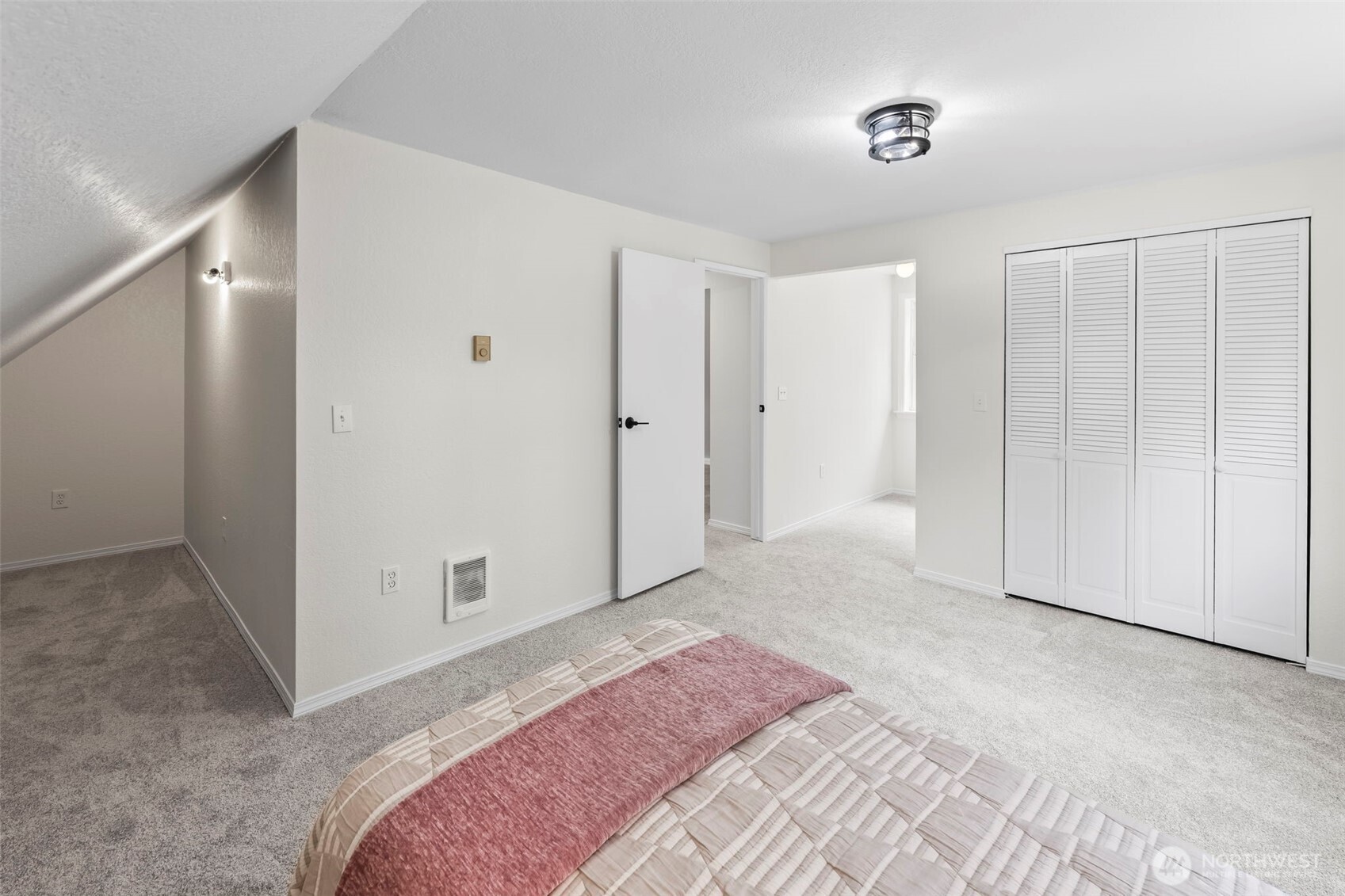 684 E State Route 302