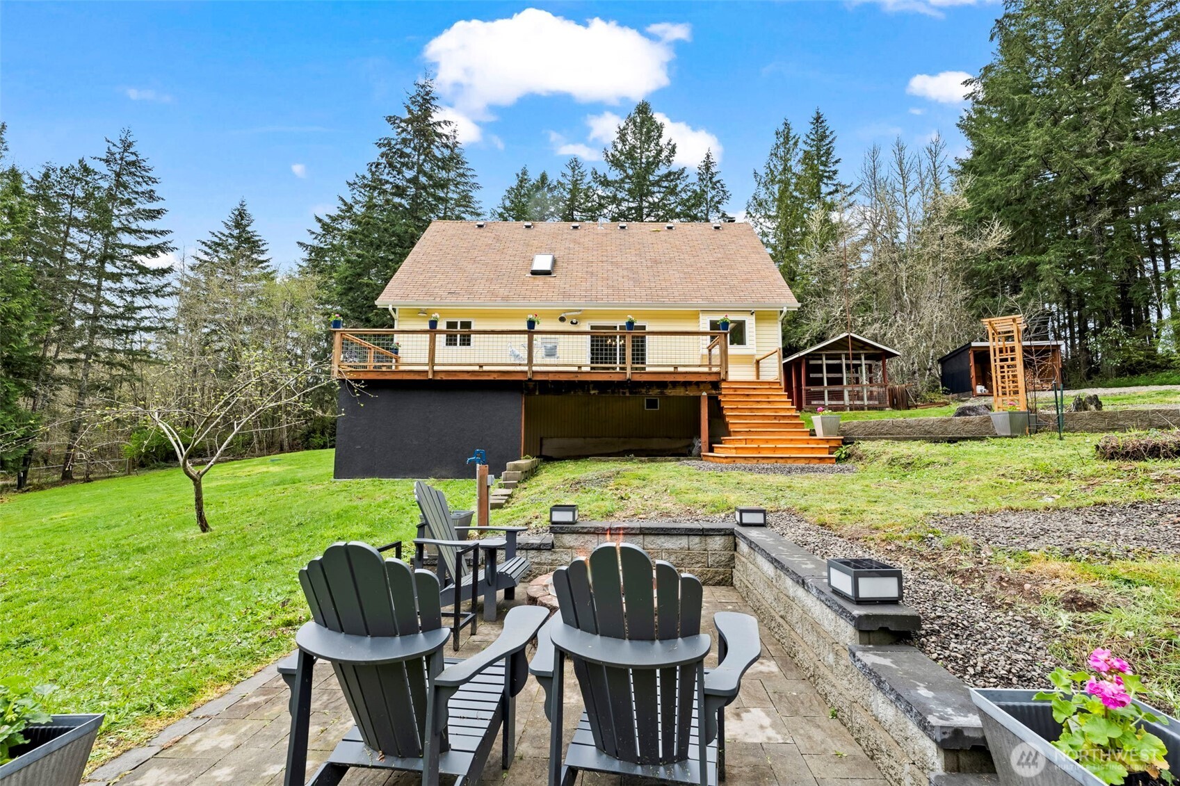 684 E State Route 302