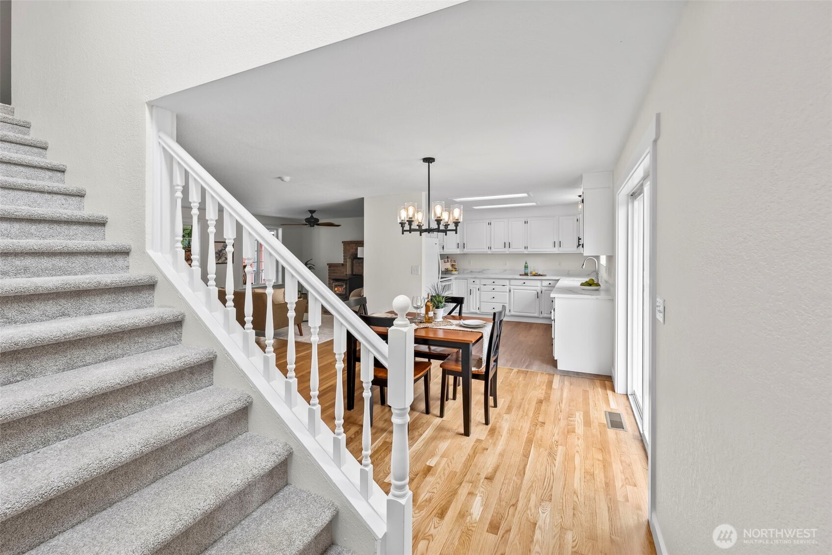 684 E State Route 302