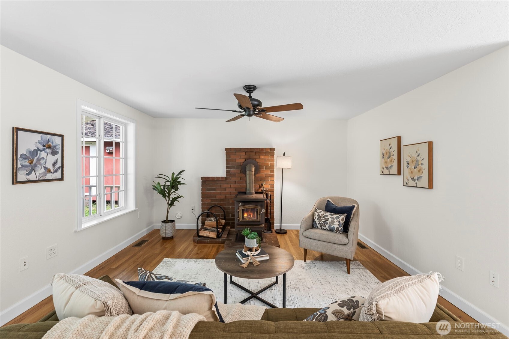 684 E State Route 302